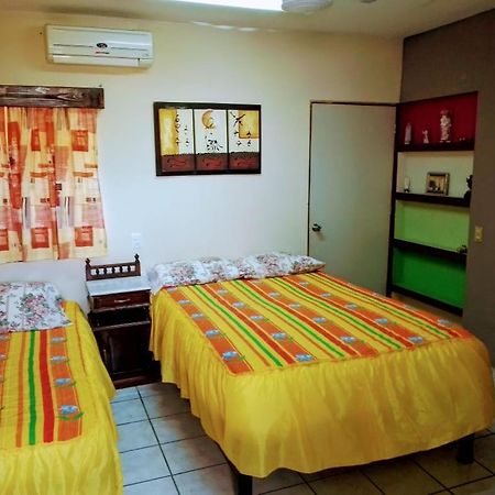 Apartamentos Osuna 马萨特兰 外观 照片